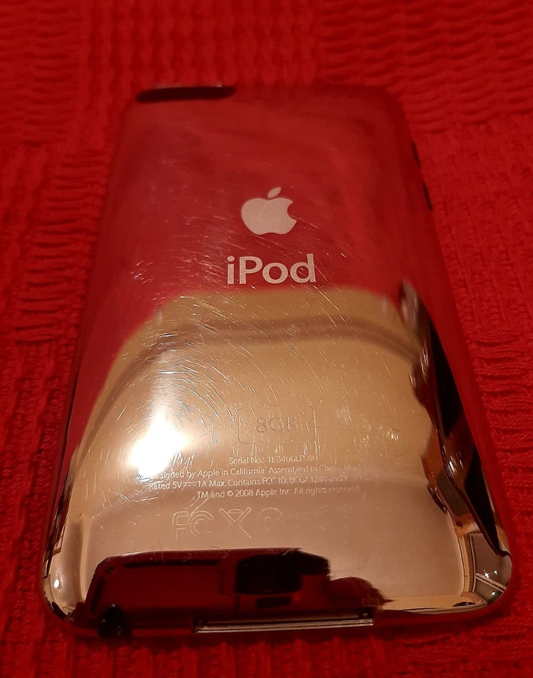 ipod Touch A1288 2nd Gen 8gb Chrome bundle With Original Box + Case VGC WORKING! - Image 3 of 4