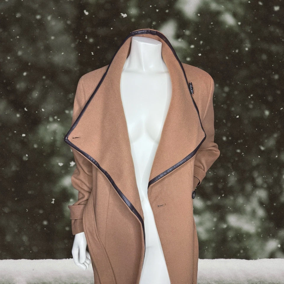 Gabardina DKNY Pesada Mezcla Lana Nueva con Etiquetas Precio Original $500 Foto 2 de 4