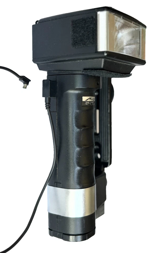 METZ 45 CT-1 FLASH WITH SYNC FOR SLR & MEDIUM FORMAT FILM CAMERA MADE IN GERMANY - Image 3 of 4