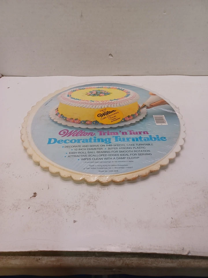 Vtg New 1981 Wilton Trim n Turn Rotating Fluted Edge 12" Cake Decorating Plate - Image 3 of 3