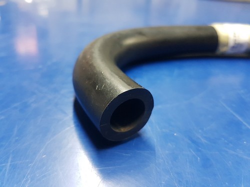 Mercedes M110 Breather hose cyl head to air cleaner - 110 094 05 82, 1100940582 - Picture 4 of 5