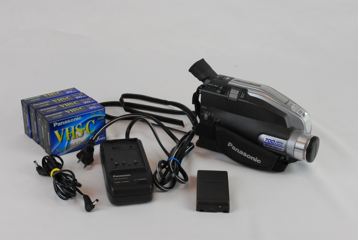 Panasonic   V L−MV38！ Panasonic Palmcorder PV-L353 VHS-C Analog Camcorder for sale
