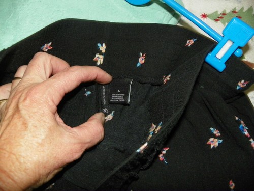 NEW DIRECTIONS SIZE LARGE SLOUCH PANTS - Picture 3 of 3