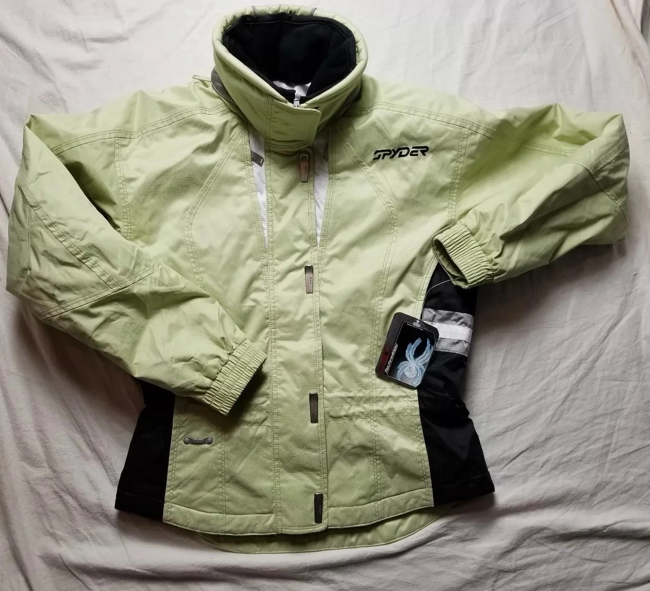 NEW Womens Spyder Ski Jacket Fitted Thinsulate Insulation XTL 10,000 Sz 4