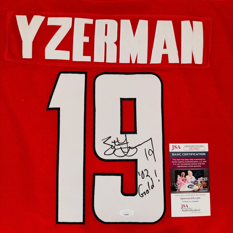 STEVE YZERMAN TEAM CANADA SIGNED / AUTOGRAPHED JERSEY JSA COA RED WINGS NICE!! - Image 2 of 4