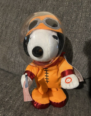 Peanuts Snoopy Dancing Orange NASA Astronaut Plush, Animated Sound 10'' NWT Works