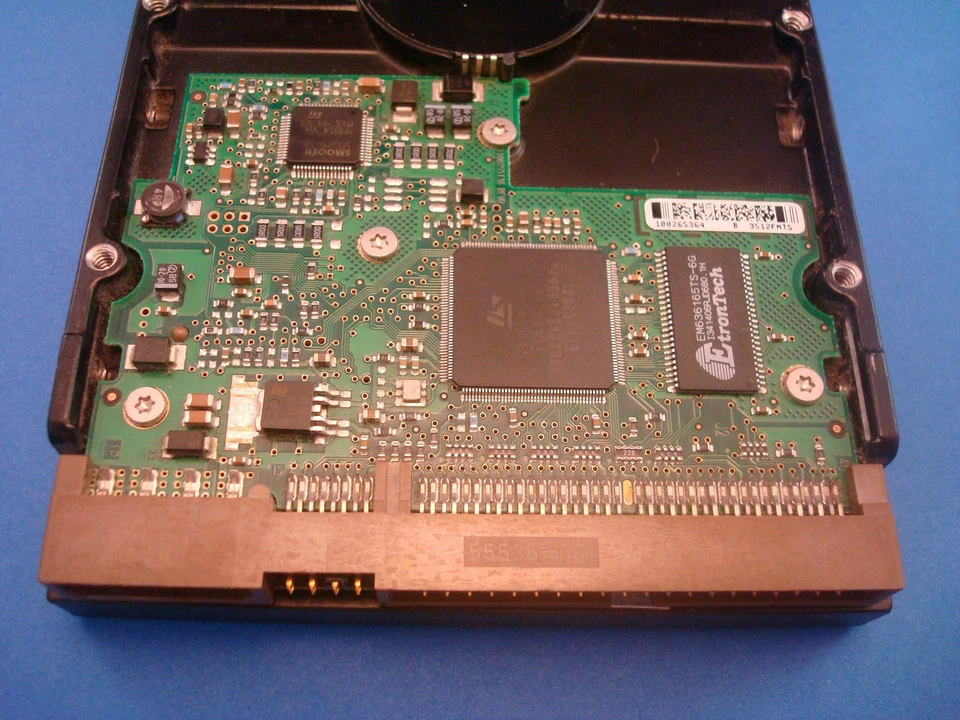 Seagate 9Y3001-031 ST340015A 40GB Hard Drive P/N 100271841 TWWU8 ZEN-01 FW 3.15 - Image 3 of 3