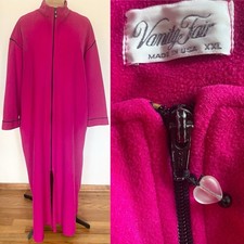 SALE Vintage 70s VANITY FAIR Velour Robe 2X Pink Zip Front Plus Size Robe