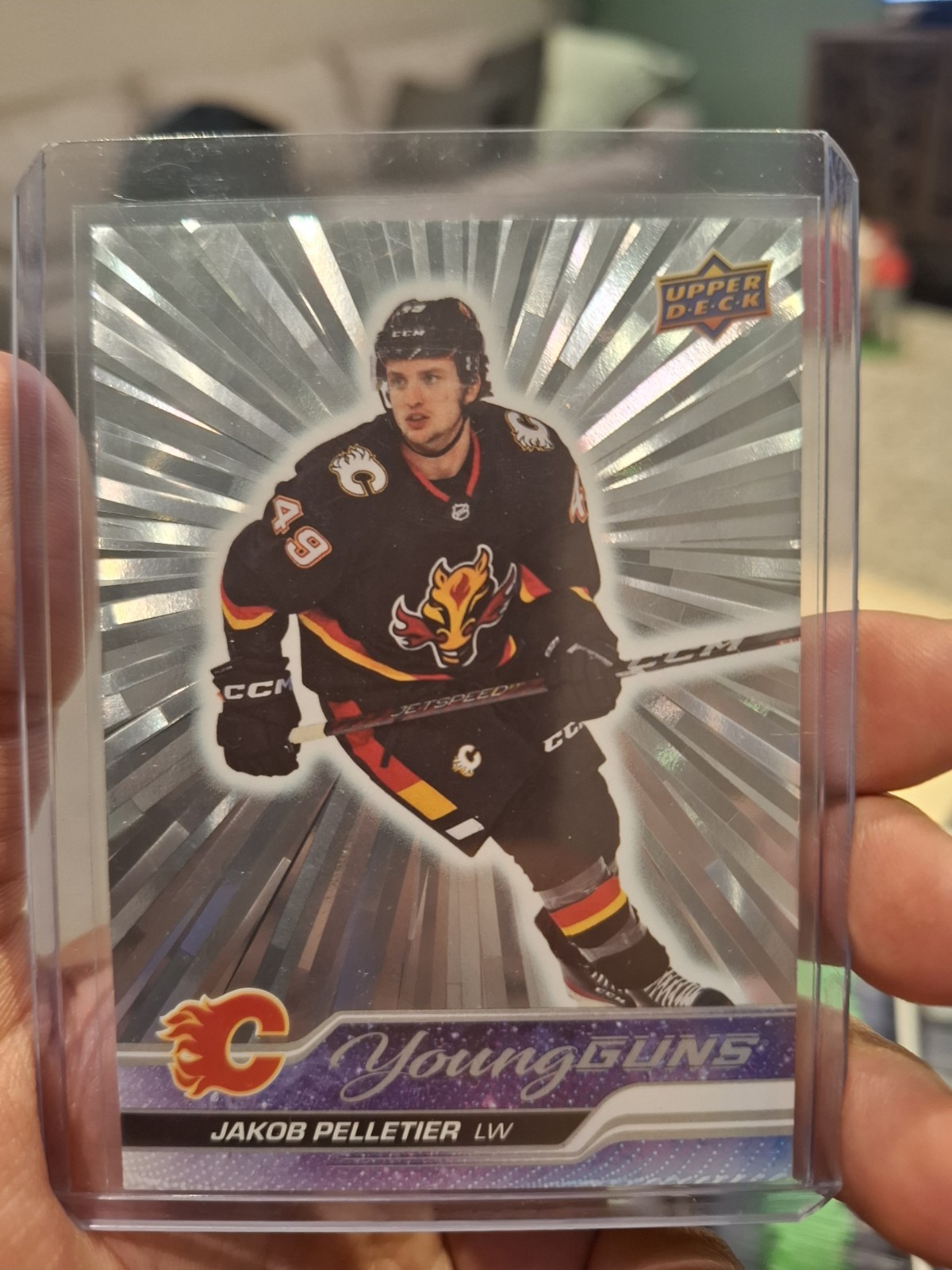 2023-24 Upper Deck Series 1 Jakob Pelletier Young Guns Outburst Silver Flames RC