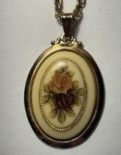 Vintage Plastic Rose Cameo Photo Pendant Necklace on 18 Inch Rope Chain