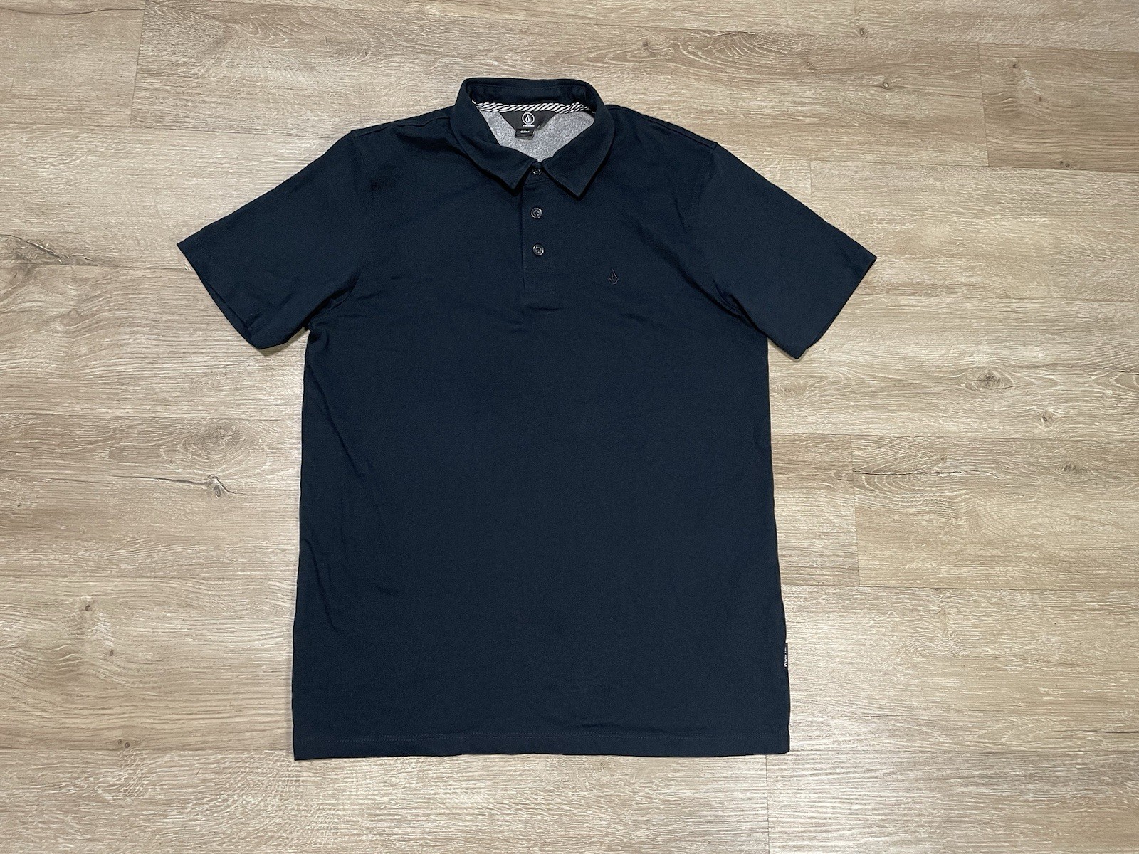 Camisa Polo Volcom Para Hombre Talla S Negra Manga Corta Logo Skate Surf Skateboarding