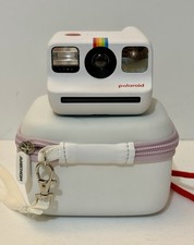 Polaroid Go Generation 2 Instant Film Camera White W/Camera Case
