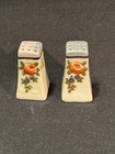 VINTAGE MINI 1 &3/4 INCH TALL CERAMIC JAPANESE S&P SHAKERS ROSE DESIGN — photo 2