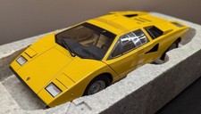 AUTOart Signature 1/18 Lamborghini Countach LP400 Yellow 74646