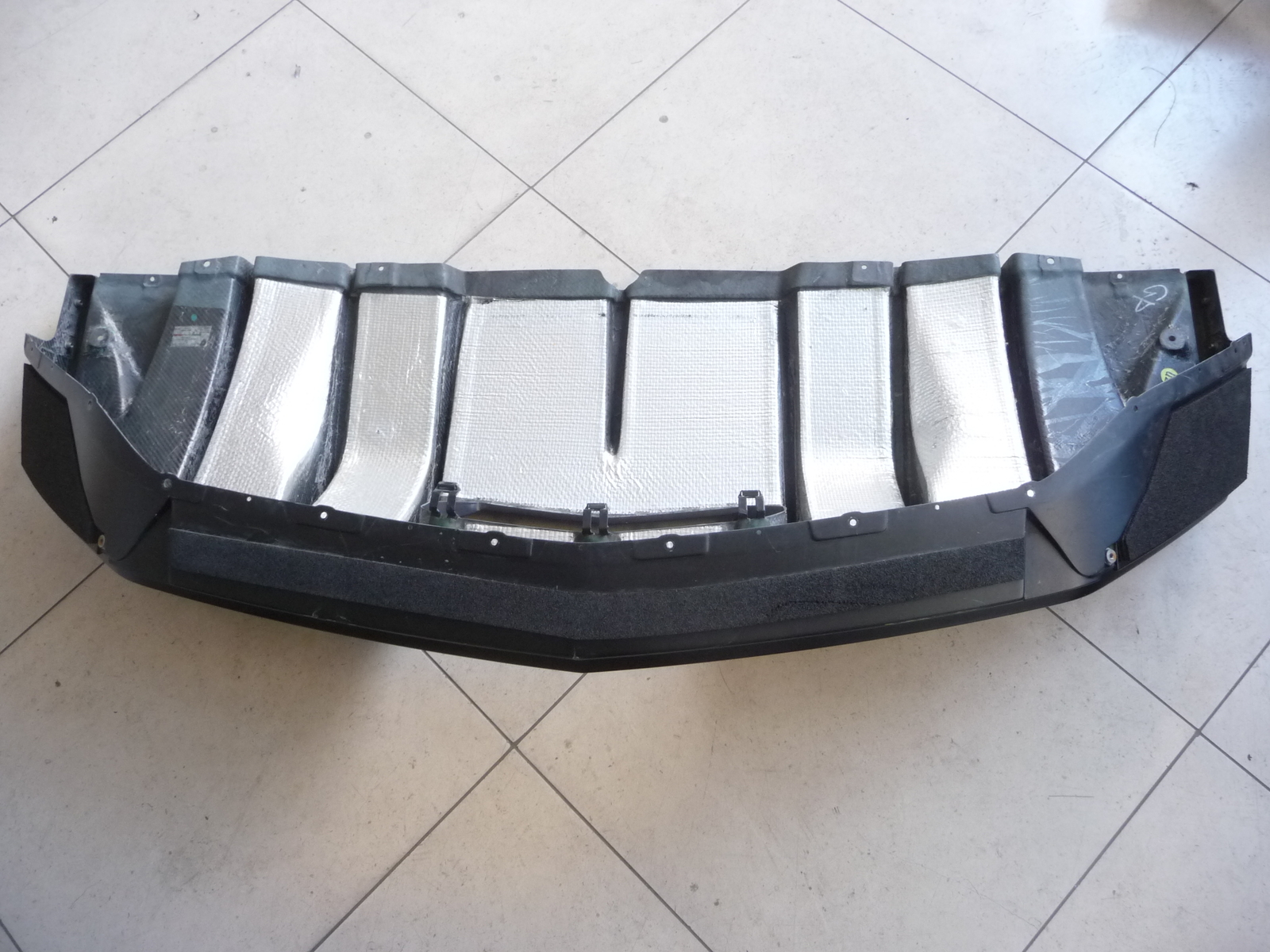 Lamborghini Aventador LP750 SV LP720 Rear Bumper End Plate Diffuser 470807568 OE