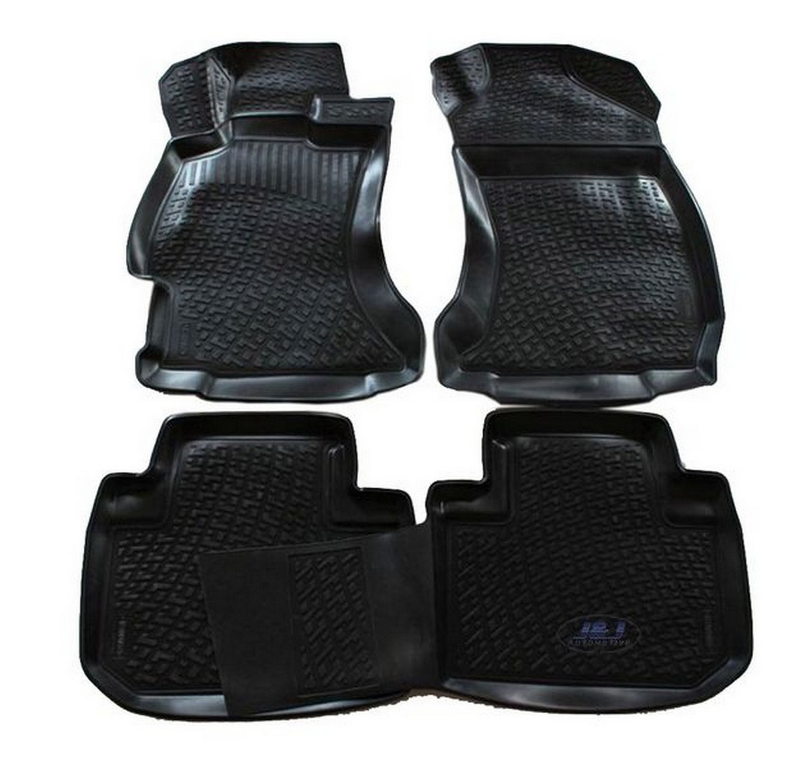Tapis de sol caoutchouc Subaru Forester idéal pour loisirs nature et montagne