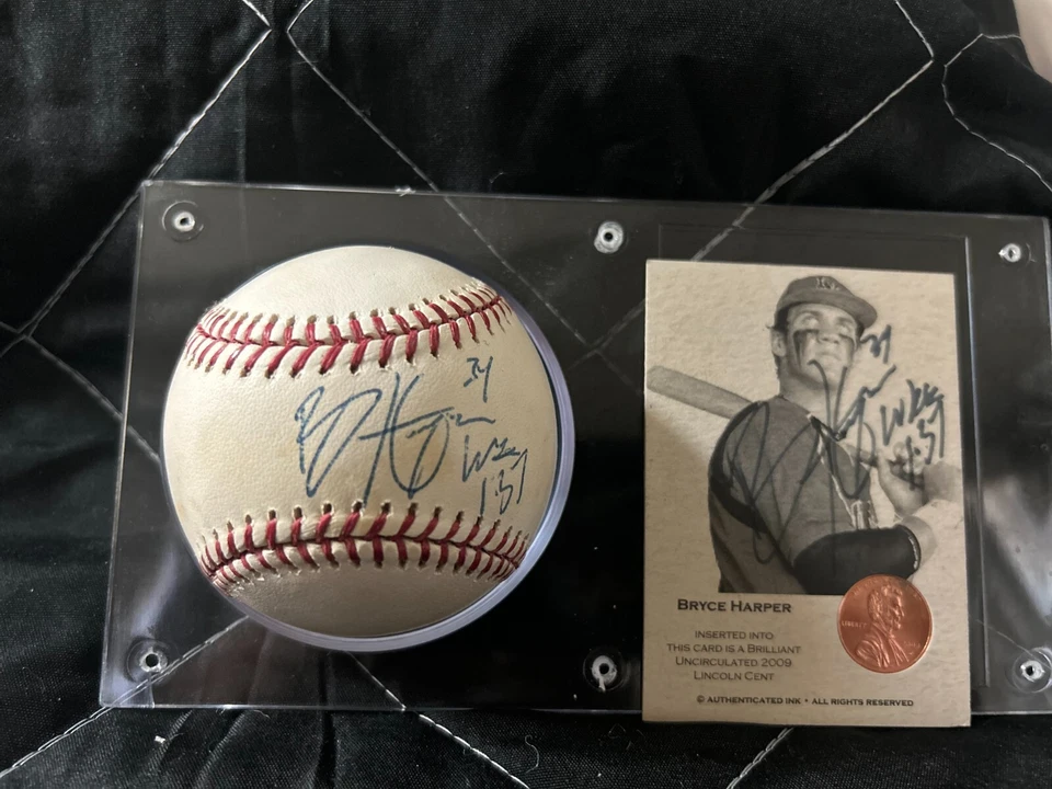 Bryce Harper Autograph MLB Rawling Baseball and Baseball Card Pre-Rookie Auto - Image 3 of 3