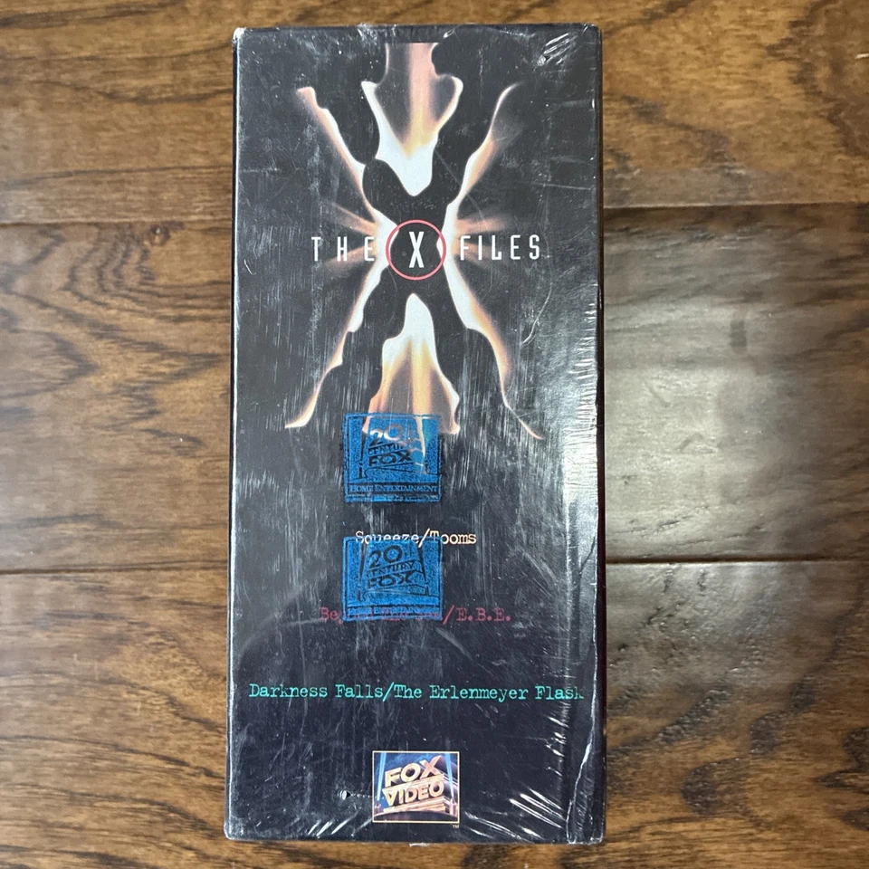 The X-Files VHS 3-Tape Set SEALED Watermark Collector Cards Hype Fox Video VTG  - Image 4 of 4