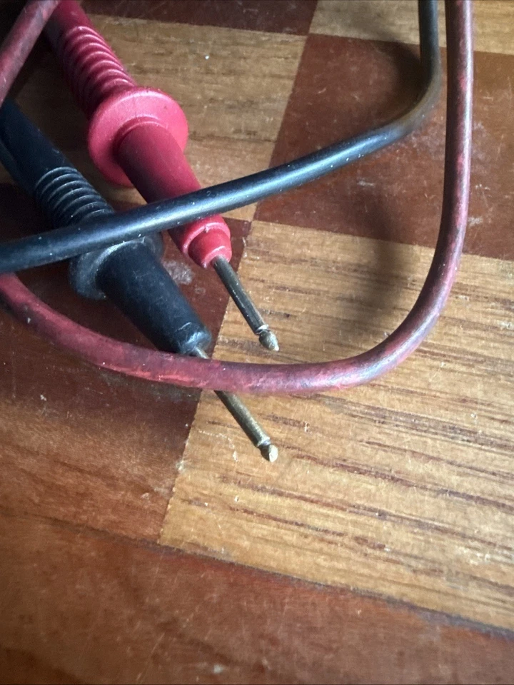 Multímetro digital industrial Beckman HD100 usado - Imagem 3 de 4