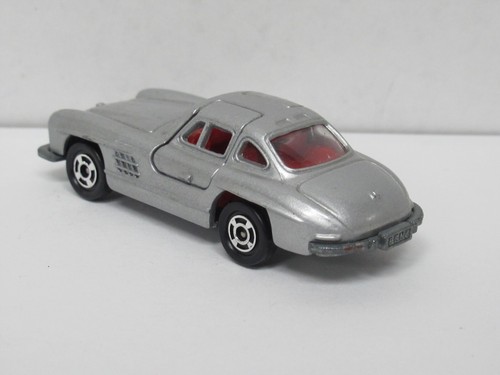 Tomy Tomica Silver Mercedes Benz 300SL Gullwing F19 - Picture 7 of 10