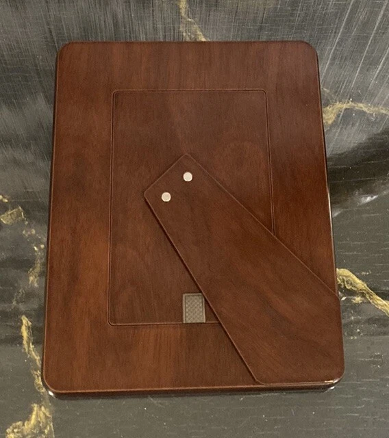 Marco de fotos plateado De Marco Argenti parte posterior de madera 9x7 con lazos rosas y lunares Foto 4 de 4