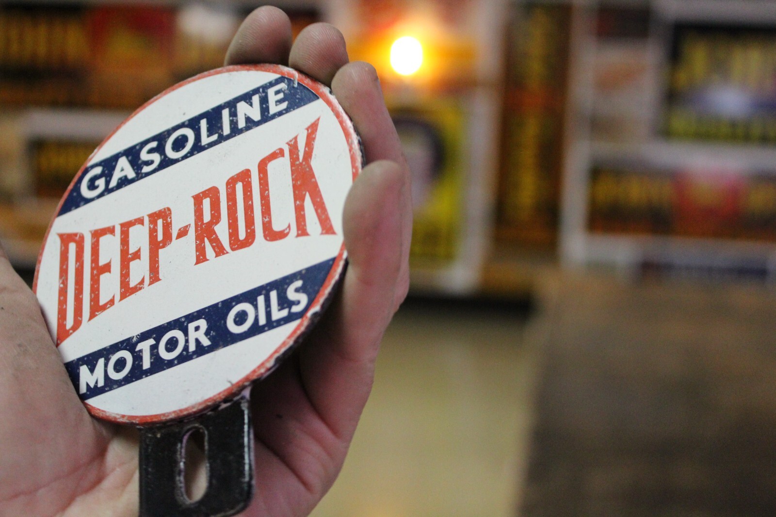 RARE DEEP ROCK GASOLINE MOTOR OILS GAS STATION 2PC PORCELAIN METAL