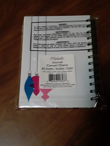 4 NIP Christmas Themed Blank Journals- Different Designs- JOY, NOEL, Zig Zag - Picture 7 of 7