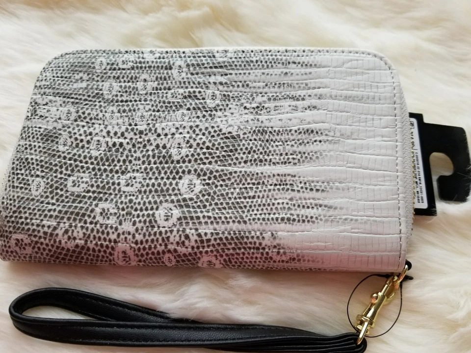 Mossimo ~ Muñequera de cuero sintético ~ Blanca ~ VT5210 ~ 4" x 7" Foto 2 de 4