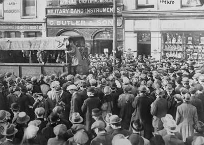 British Troops Arresting Sinn Feiners Dublin & Putting Them in- 1920 Old Photo