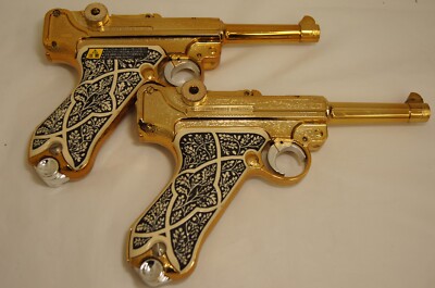 Resident Evil Code Veronica Ashford Gold relief limited edition