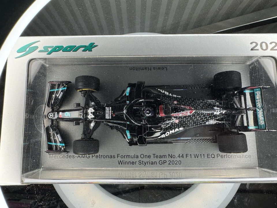 Spark 1:43 S6471 Mercedes AMG W11 Winner Styrian GP 2020 Lewis Hamilton #44 - Immagine 4 di 4