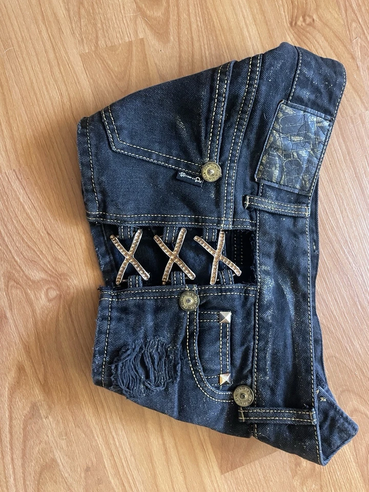 DIA Shorts Black Denim Side Cross Size 26 (S) Gal Gyaru Women's Fashion Pants - Image 3 of 4