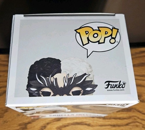 Funko Pop Disney Villains Cruella (Revelar) #1039 Con Protector - Imagen 6 de 7