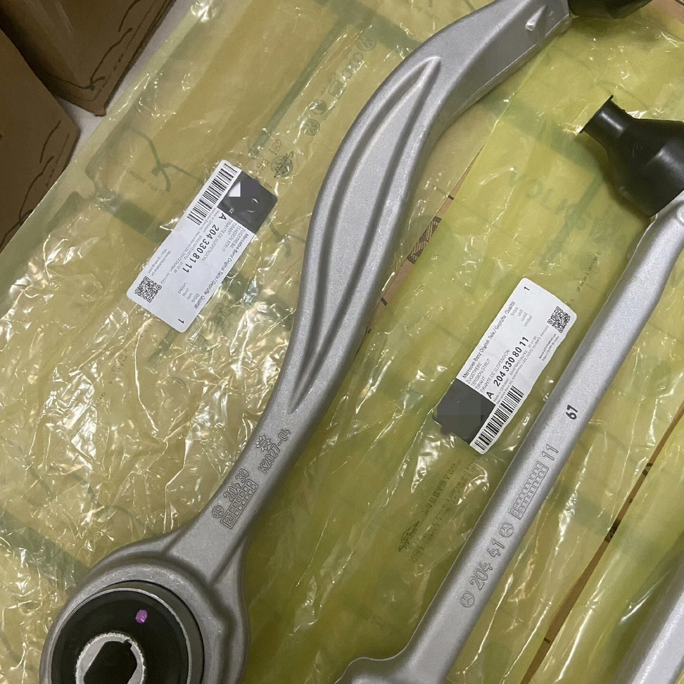 4X Brazos de control delanteros OEM para Mercedes-Benz W204 GLK350 GLK220 GLK250 GLK300 280 Foto 3 de 4
