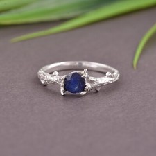 Round Cut Natural Blue sapphire Gemstone Ring In Sterling 925 Silver.