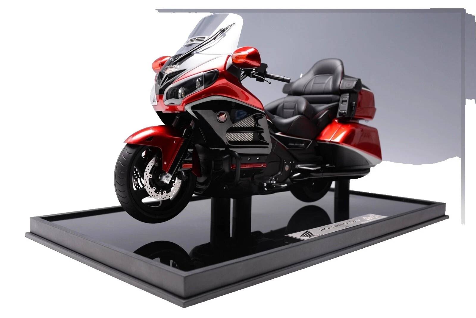 Honda 1:6 Scale Diecast & Toy Vehicles