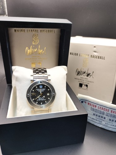Rare Mint condition Citizen Ichiro Seattle Mariners Limited Edition Wristwatch - Picture 3 of 14