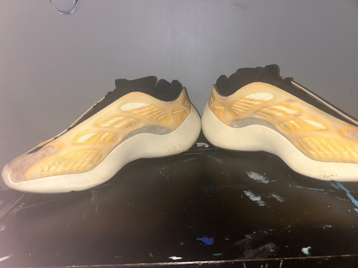 Size 11 - adidas Yeezy 700 V3 Mono Safflower | eBay display picture 3
