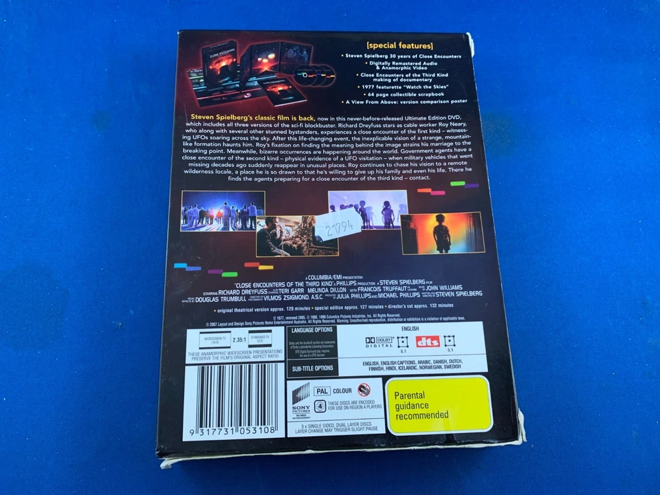 Close Encounters Of The Third Kind: 30th Anniversary Ultimate Edition DVD x 3 - Image 3 of 4