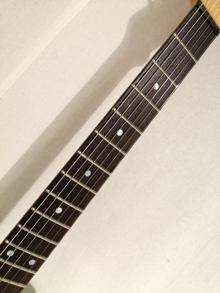 JAMES TYLER JAPÓN TYLERBASTAR SONIC AZUL Usado Gutiar Eléctrico Foto 3 de 4