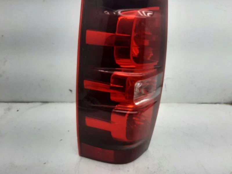 07 08 09 10 11 12 13 14 雪佛兰 SUBURBAN 1500 原始设备制造商后驱动左尾灯 — 第 3/4 张图片