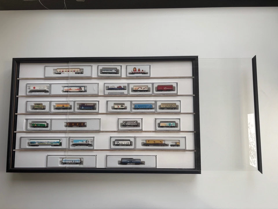 Märklin Mini Club Spur Z 81098 Adventskalender, 24 Wagen in Vitrine - Bild 3 von 4