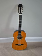 Classical Acoustic Guitar – Natural Finish – Nylon Strings