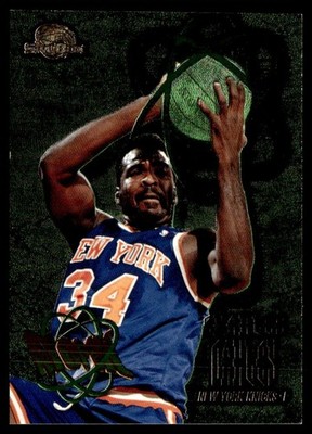 1995-96 SkyBox Premium Atomic Basketball Card Charles Oakley Knicks #A2