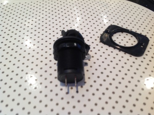 USB In Car Charger socket 12v& 24v for charging mobile phone, gps etc "NEW" - Picture 2 of 2