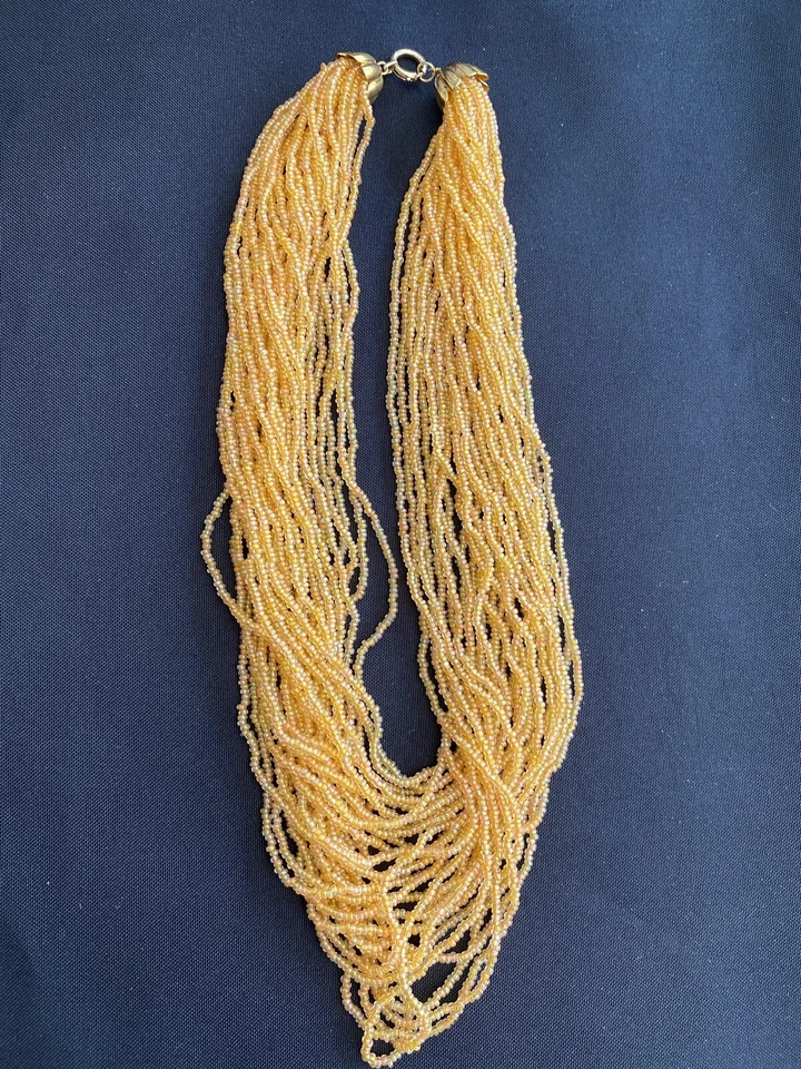 Винтажное чехословацкое ожерелье из стеклянных бусин 1940-е  - Изображение 2 из 4