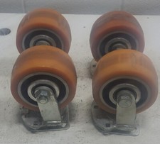 Set of 4 Hevy Duty Caster Wheels on Swivel.