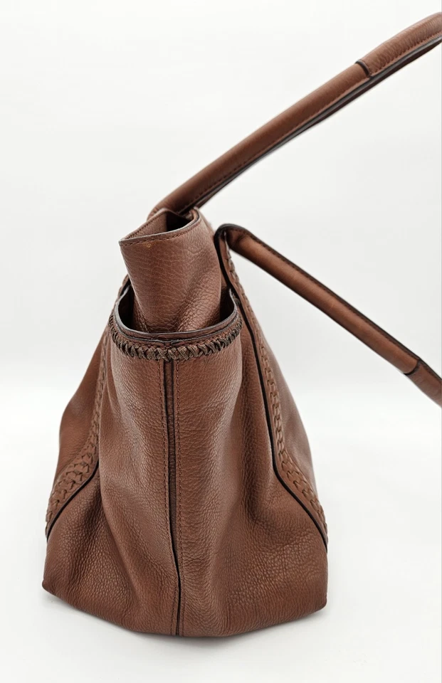 Banana Republic Large Brown Leather Tote, Double Handles, 2010, Side Pouches - Image 3 of 4