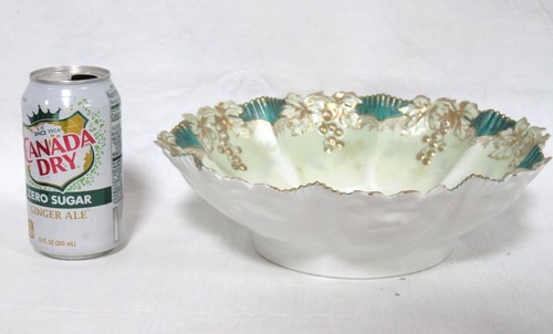 Lovely RS Prussia Pastel Mint Green / Gold Floral Bowl - early red mark - Picture 3 of 9