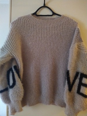 KUSCHELIGER PULLOVER,GR.40/42,BEIGE,LOVE LOGO AN DEN ÄRMEL,NEU
